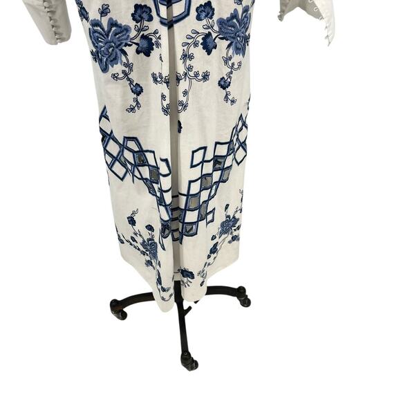 ASOS Curve White and Blue Maxi Dress - Picture 15 of 16